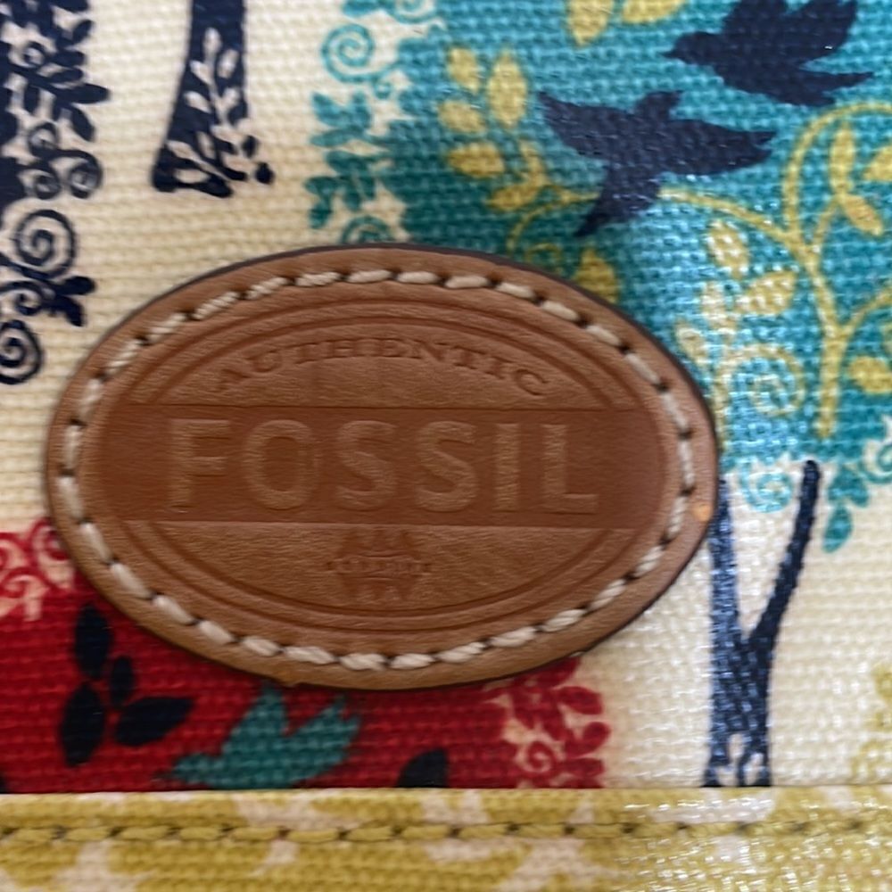 FOSSIL WRISTLET IN FLORAL PRINT - Picture 3 of 5